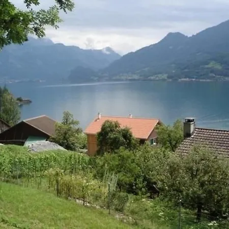Ferienhaus In Quinten-au *